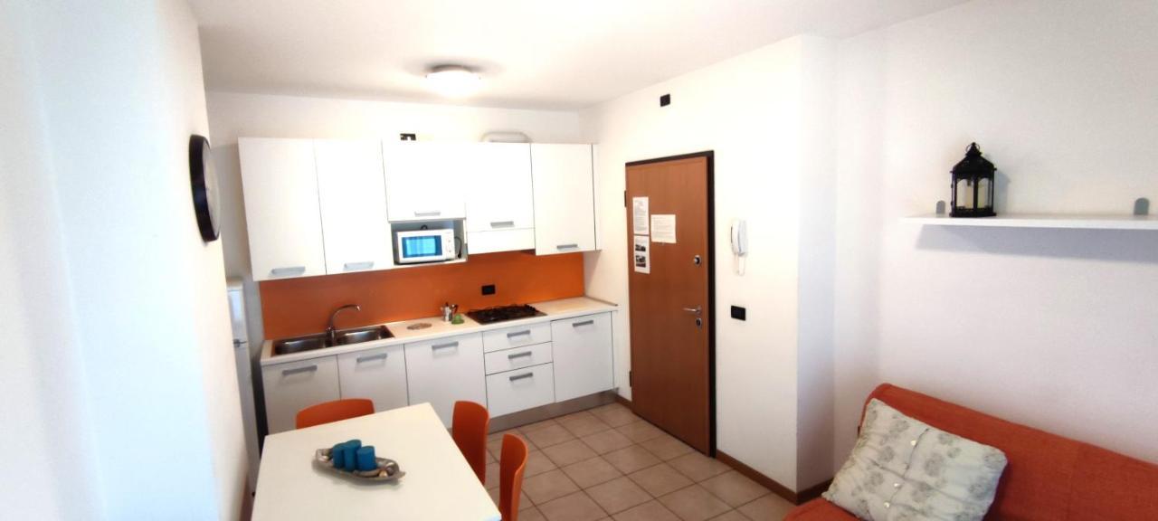 Residence Roberta Con Piscina - Agenzia Cocal Caorle Exteriör bild